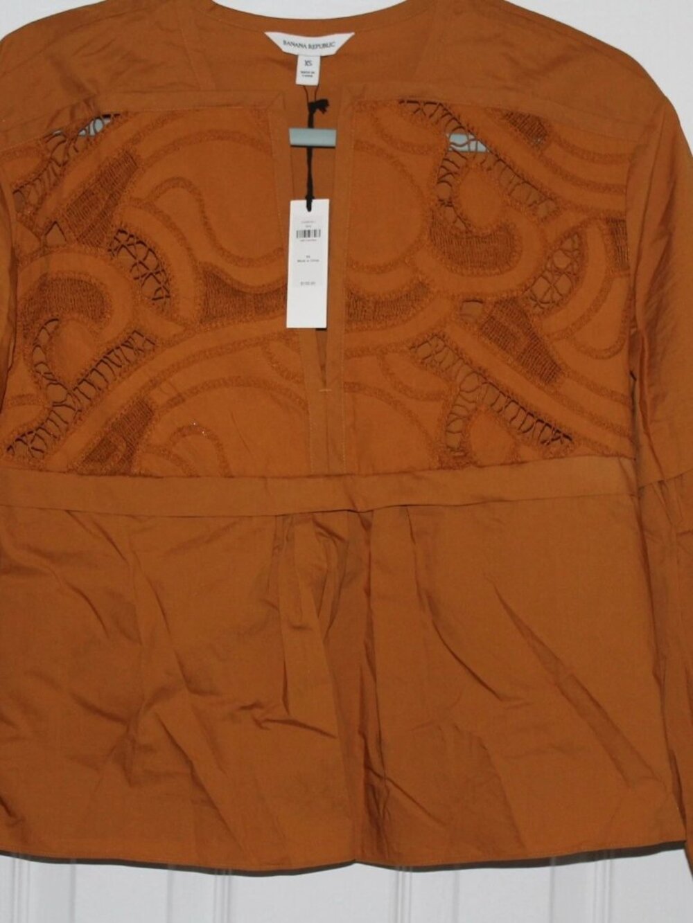 NWT Embroidered Cotton Poplin Popover Top, Banana Republic, Size XS